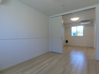 【洋室】 | SWISS COTTAGE