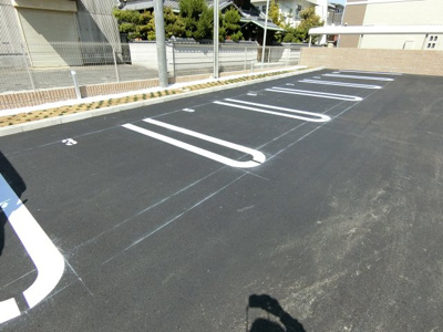 【駐車場】 | SWISS COTTAGE