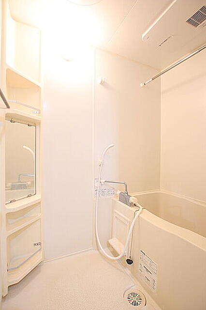 イリヴェール東ヶ丘の浴室