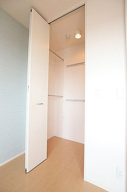 イリヴェール東ヶ丘の収納