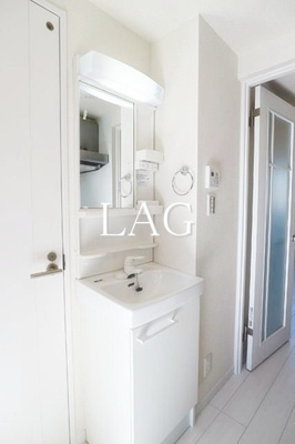 【洗面所】 | アリロッセ赤羽 | 洗面台です。