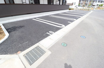 【駐車場】 | リリー アネラ | 駐車場