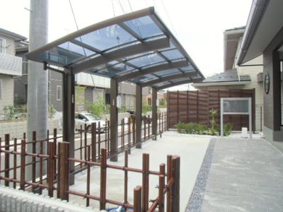 【駐車場】 | WEST COURT 楓 | 駐車場