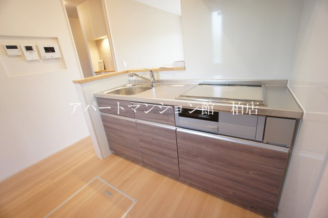 WEST COURT 楓のキッチン