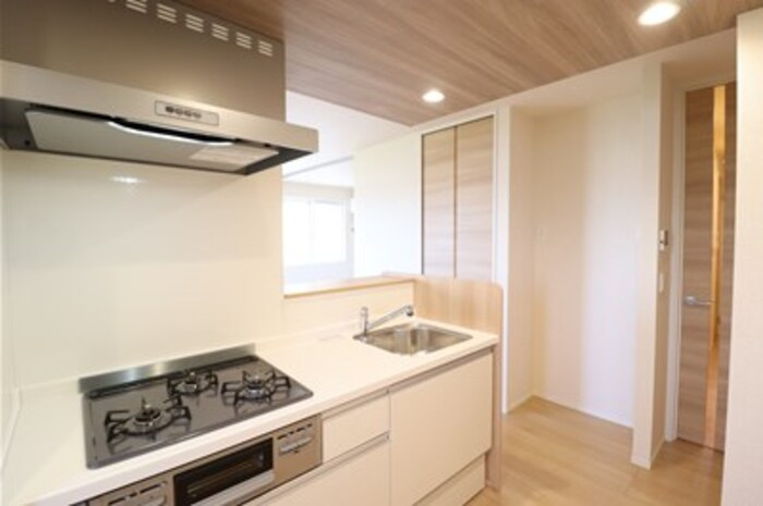 Ferro Risaiaのキッチン|キッチン