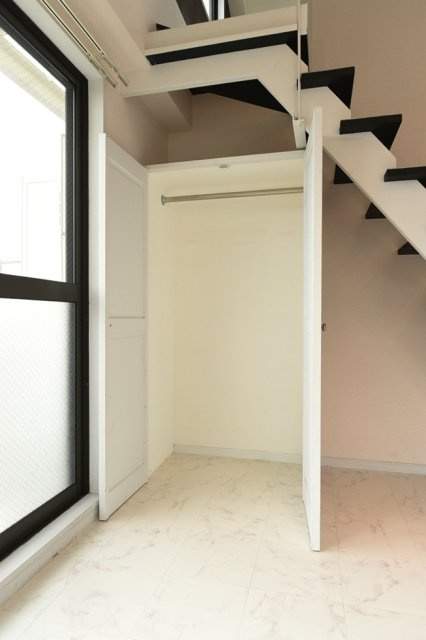 スワンレイクイン目白ストリートの収納|クローゼット