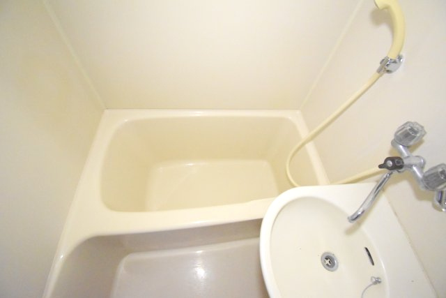 ローズハウスの浴室