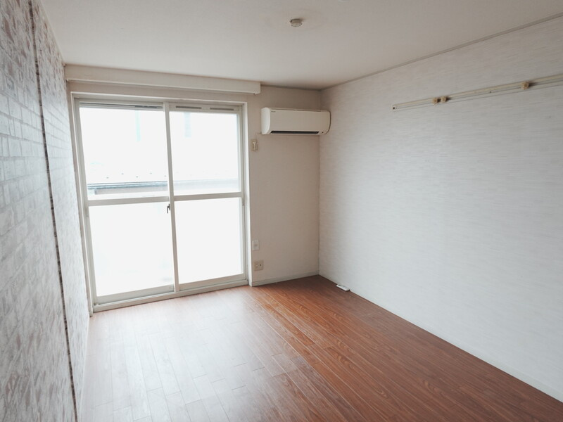 調布市飛田給２丁目のアパートの居間・リビング