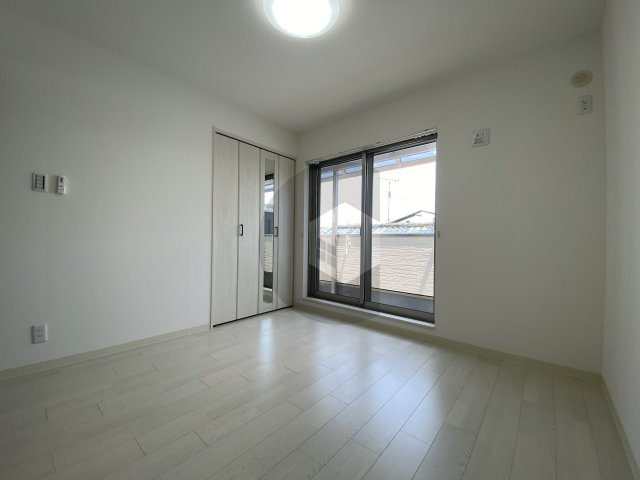 クリエオーレ大蓮東1の寝室