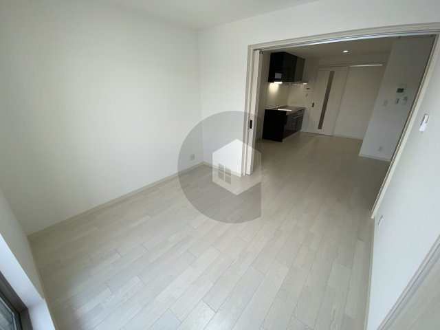 クリエオーレ大蓮東1の洋室