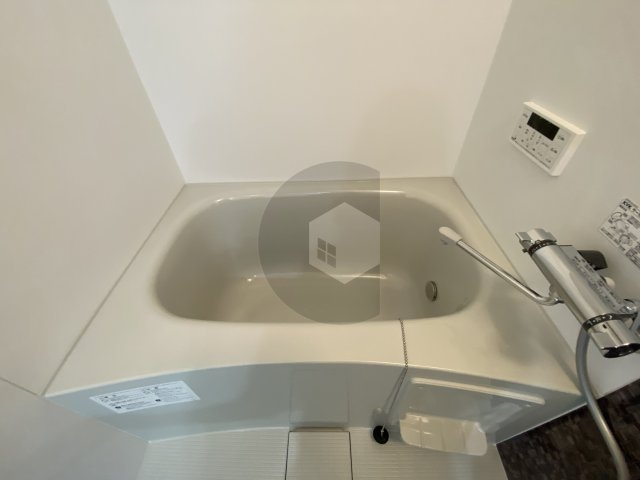 クリエオーレ大蓮東1の浴室