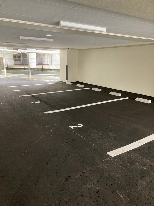 RESIDENCE花畑の駐車場|カースペースがあります