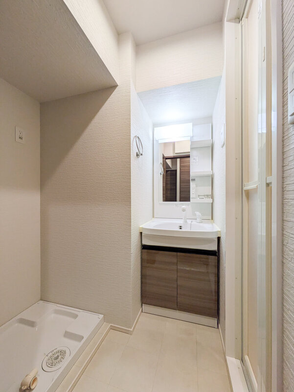 RESIDENCE花畑の洗面所|スペースが確保できる洗面所です