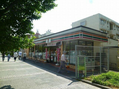 セブンイレブンまで202m