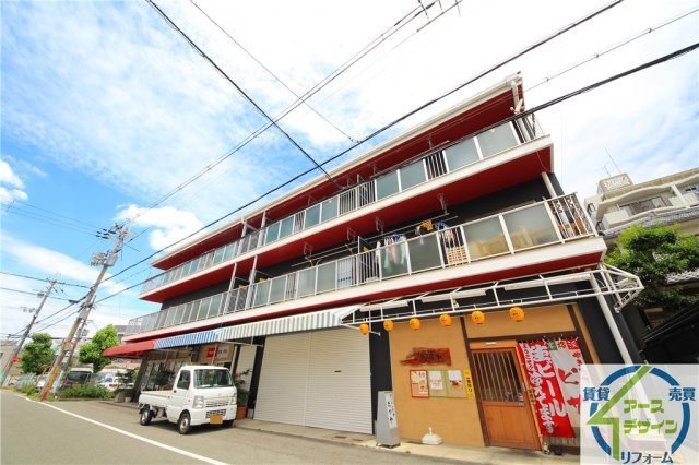 ハイツマコーレの外観