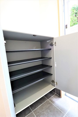 【玄関】 | ヨークパレス・3