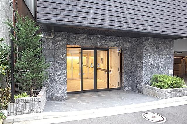 ミルーナヒルズ蒔田のエントランス