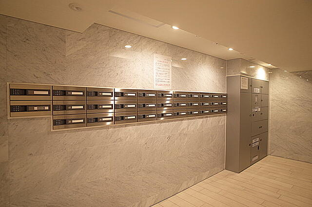 ミルーナヒルズ蒔田のロビー