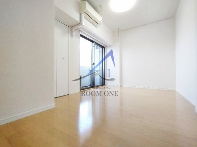 Ｌｅ－ｌｉｏｎ牛込柳町の居間・リビング|洋室のお部屋です。