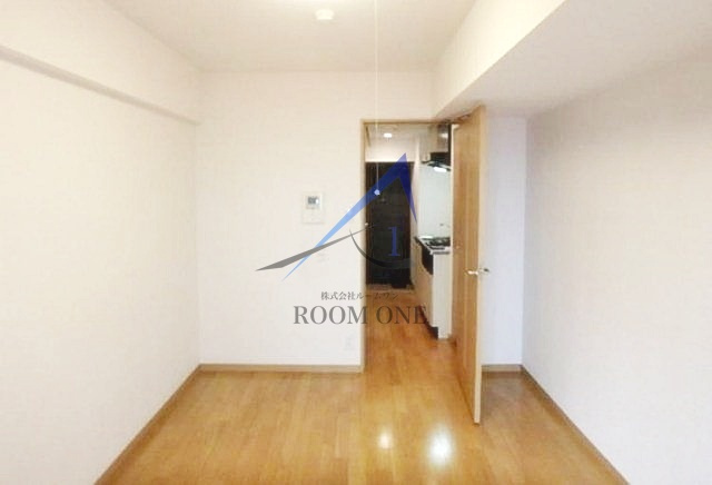 ルーブル飯田橋の居間・リビング|洋室のお部屋です。