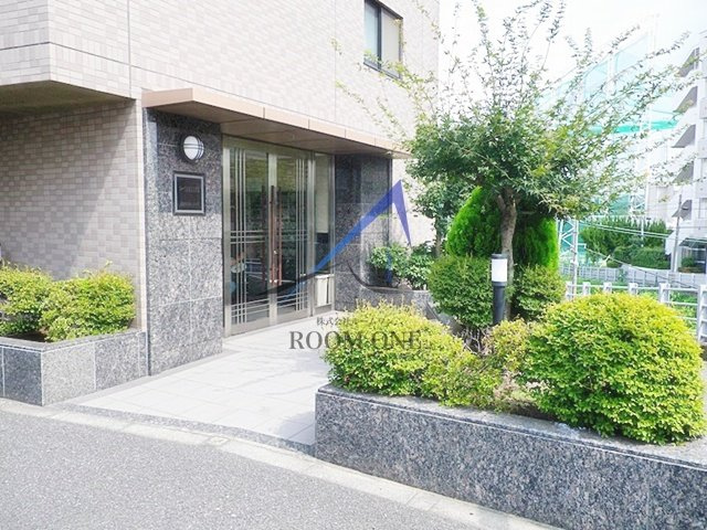 ルーブル都立大学Ⅱのエントランス|エントランスです。