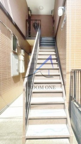 カールトンハウスのエントランス|エントランスです。