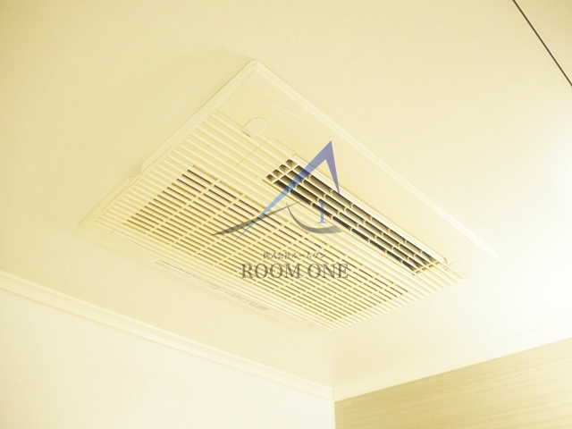 ルーブル大鳥居