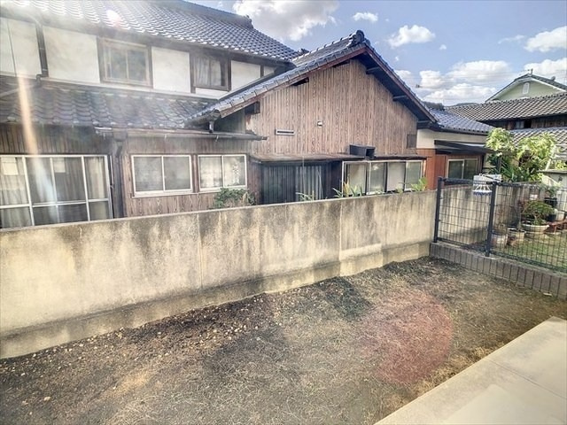 フォーブル那珂川のバルコニー|角部屋、専用庭付き、オールフローリング♪閑静な住環境良好♪