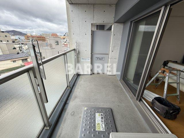 ホープ池田満寿美町のバルコニー