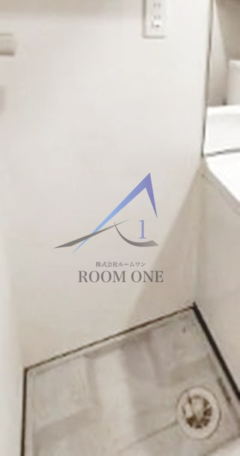 トーシンフェニックス日本橋浜町壱番館の設備|洗濯機置き場です。