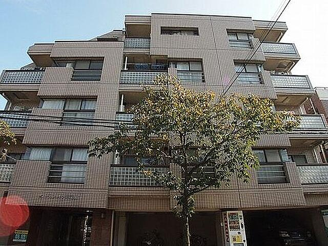 セントラルハイツ三溪園の外観