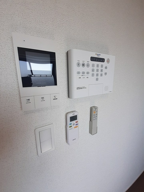 ブルーセブンのセキュリティ|モニター付インターホン・ホームセキュリティ