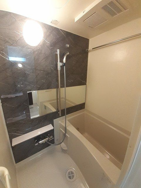 ブルーセブンの浴室