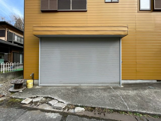 那珂市中台　中古戸建の駐車場