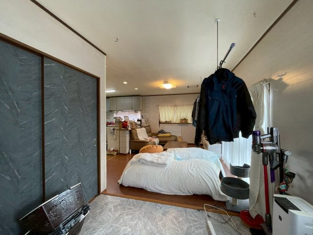 那珂市中台　中古戸建の居間・リビング