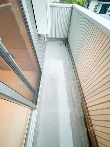 プリムローズのバルコニー|陽当たり良好なバルコニーです♪