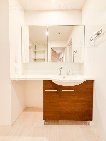 プリムローズの洗面所|広い洗面スペースです★