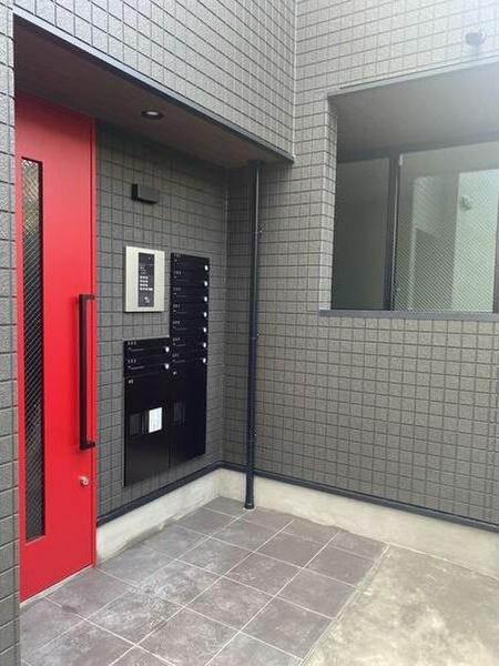 SHOKEN Villa川名のエントランス