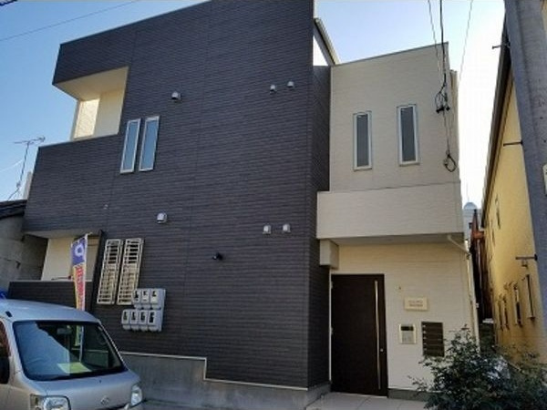 Grandtic中村区役所の外観