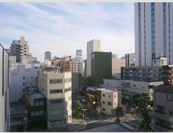 ウイステリア名城の周辺