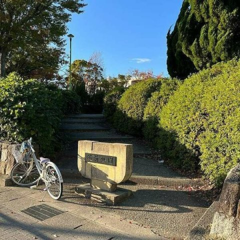 Veloce一社の周辺