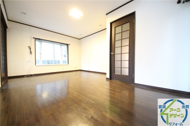 松が丘貸家の居間・リビング