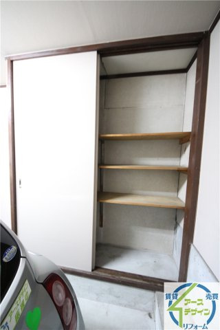 松が丘貸家の収納