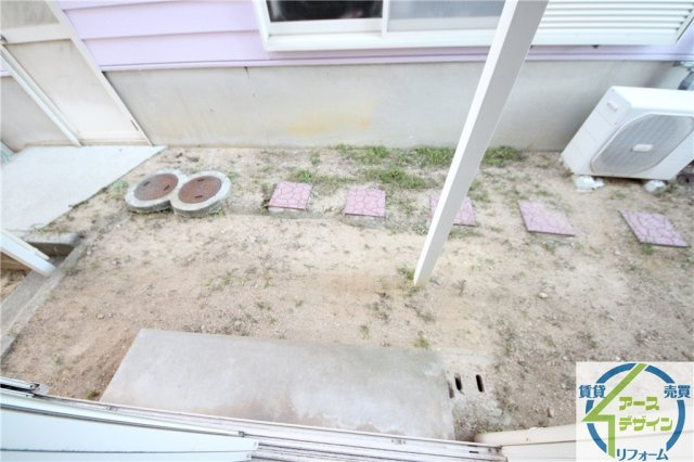 松が丘貸家の庭