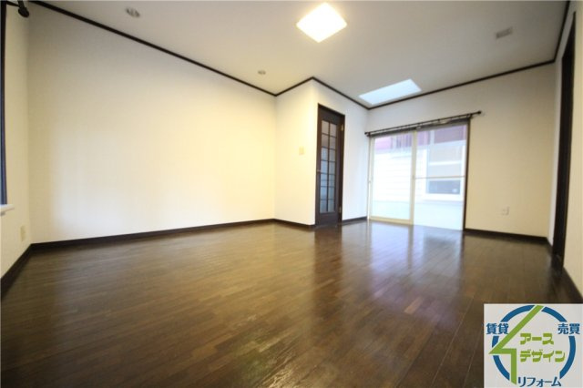 松が丘貸家の居間・リビング