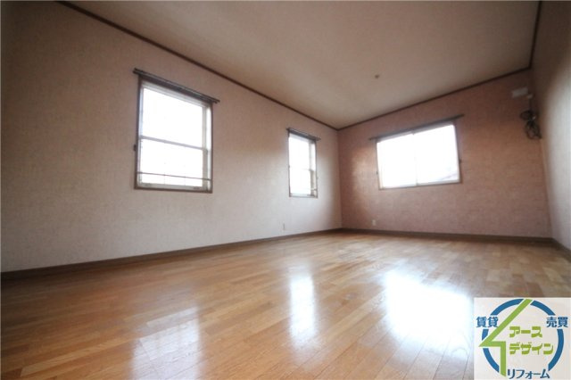 松が丘貸家の洋室