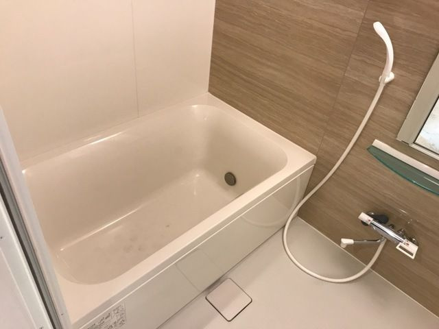 グランツ歌里の浴室