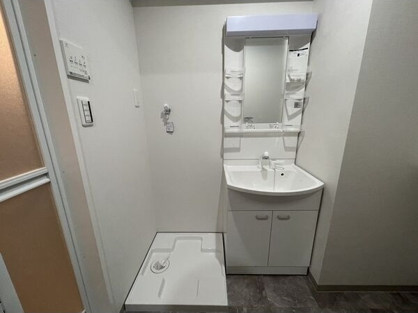 アーチレジデンス名駅北の洗面所