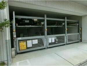 S-RESIDENCE志賀本通の駐車場