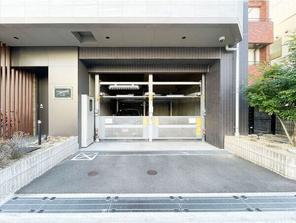 S-RESIDENCE名駅のエントランス